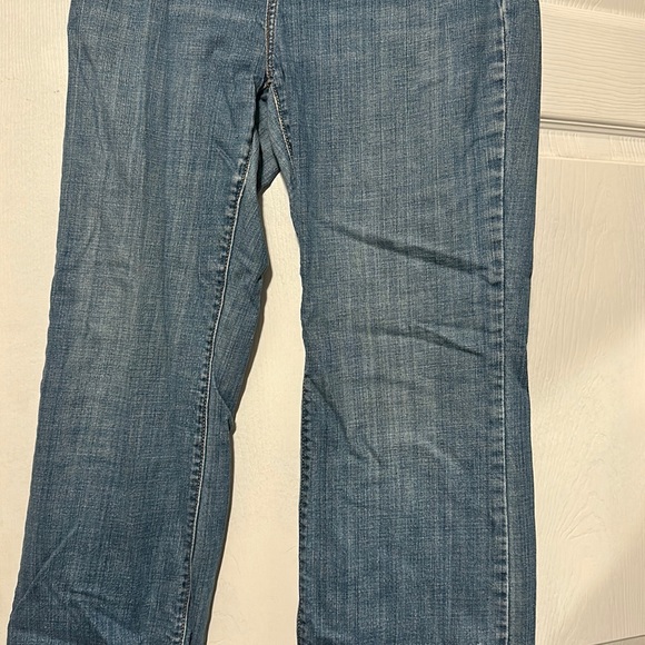 Levi's Women's Perfectly Slimming Boot Cut 512 Jeans - Picture 3 of 11